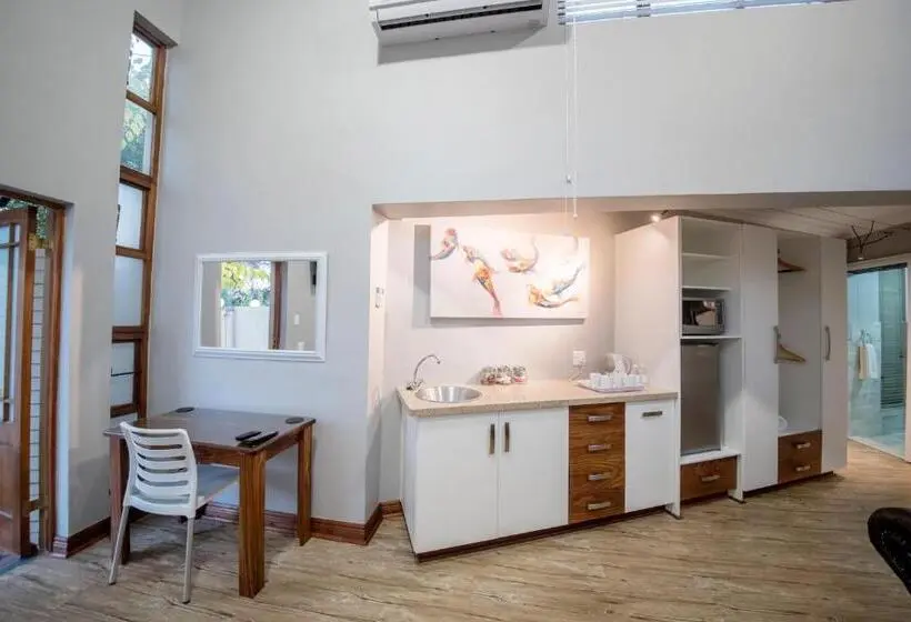 クラシックファミリールーム, Crisp Guest Rooms