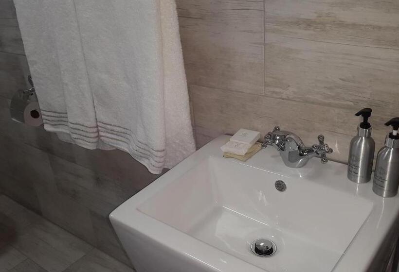 غرفة عائلية كلاسيكية, Crisp Guest Rooms