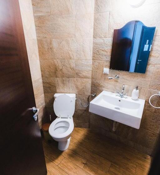 이코노미 룸, Da Vinci Residence