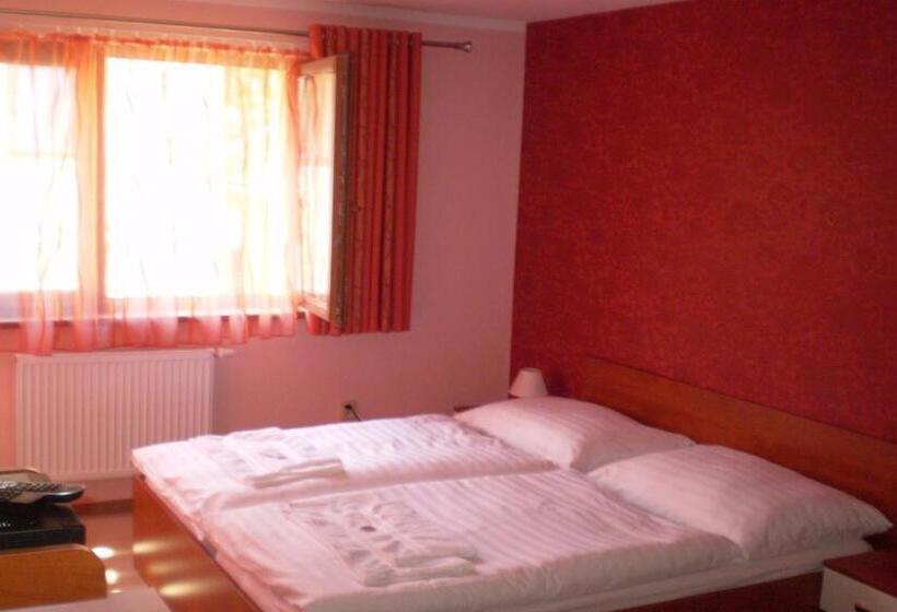 스탠다드 룸, Brasserka