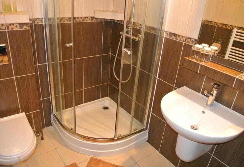 Номер Стандарт, Brasserka