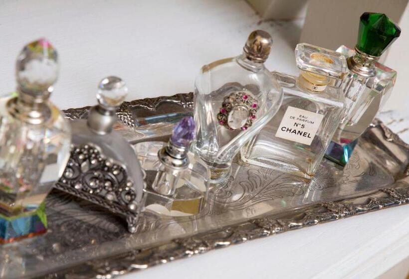 חדר סופריור, Somerset Stables