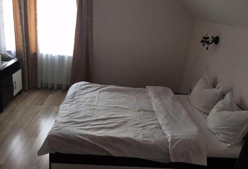 غرفة قياسية, Pensiunea Crinul Alb