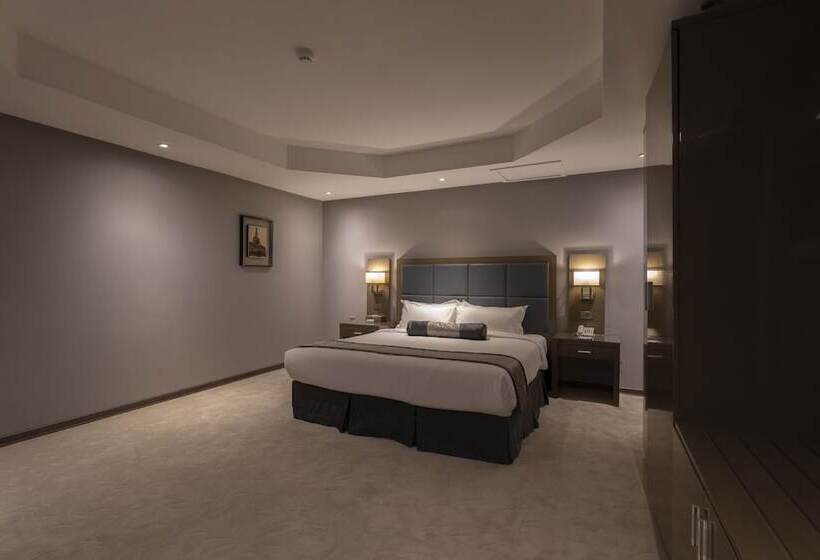 سوییت جونیور, Park House