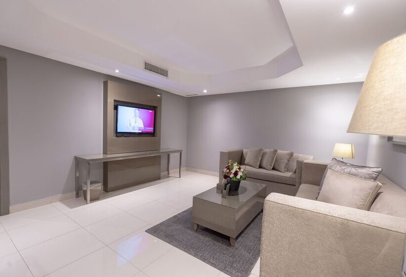 سوییت جونیور, Park House