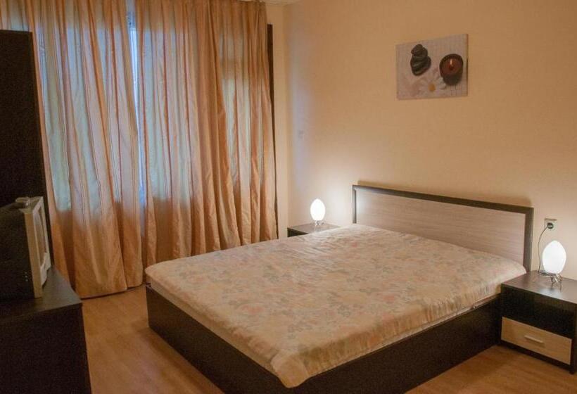 חדר סטנדרט עם מרפסת, Edelvais Guest House