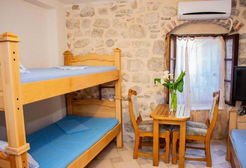 استودیوی استاندارد, Guest House šljuka