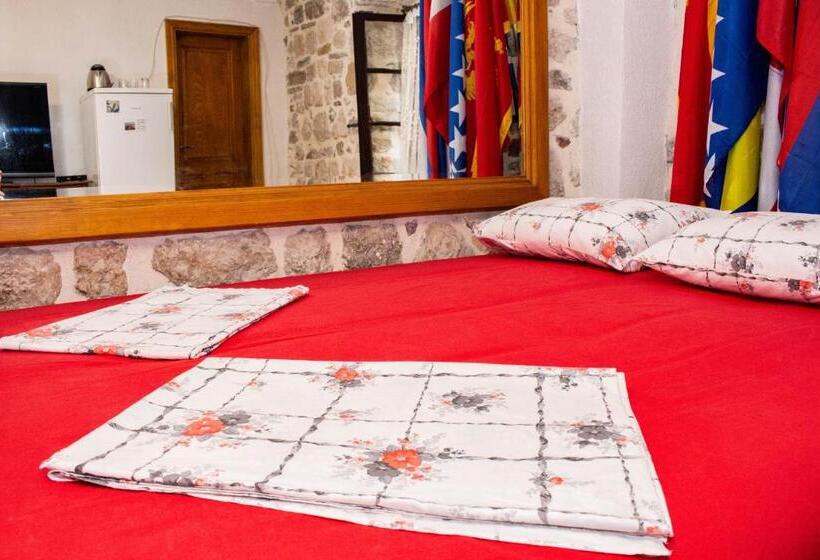 استودیو استاندارد با تخت کینگ, Guest House šljuka