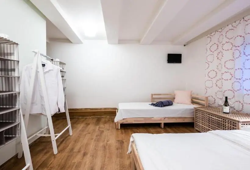 スタンダード４人部屋, Slavia Penzion
