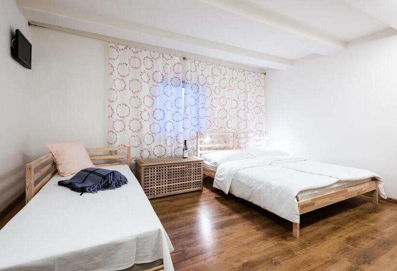 スタンダード4人部屋, Slavia Penzion