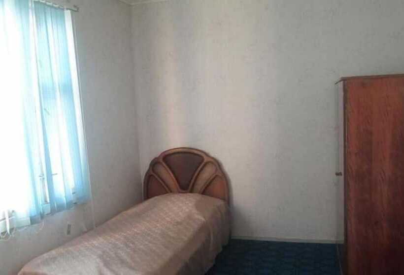 خانه 4 خوابه, Nirvana