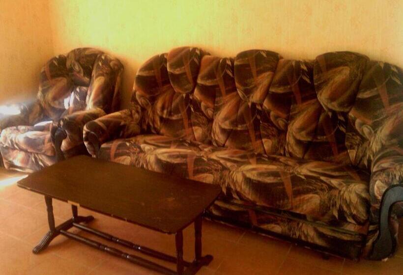 خانه 2 خوابه, Nirvana