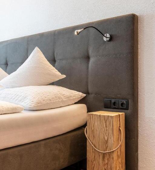 غرفة قياسية مزوَّدة بشُرفة, Gasthof Pension Wulfenia