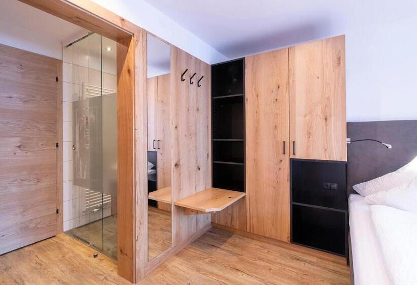 غرفة عائلية, Gasthof Pension Wulfenia