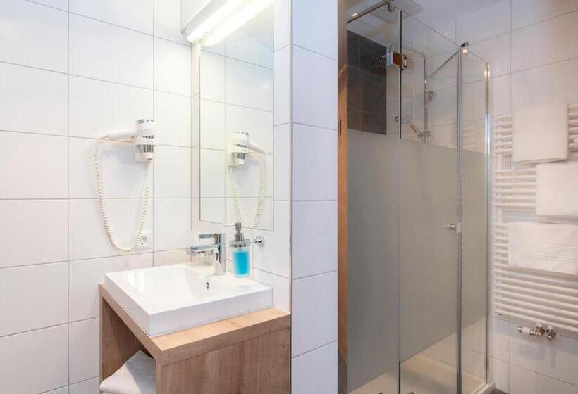 غرفة قياسية, Gasthof Pension Wulfenia