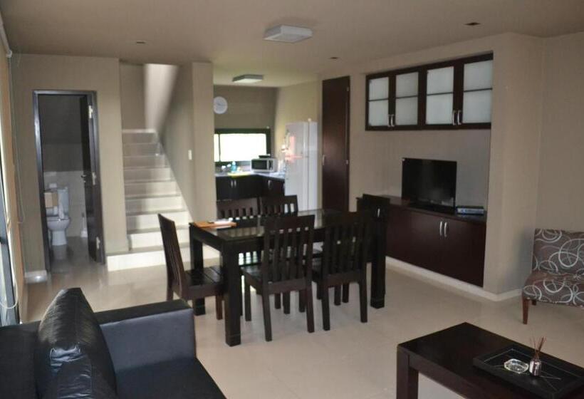 آپارتمان 2 خوابه, La Wet