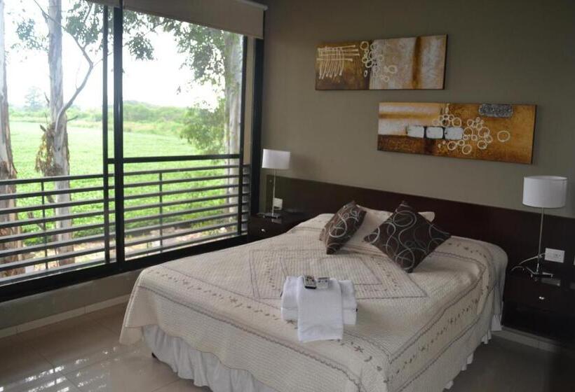 آپارتمان 3 خوابه, La Wet