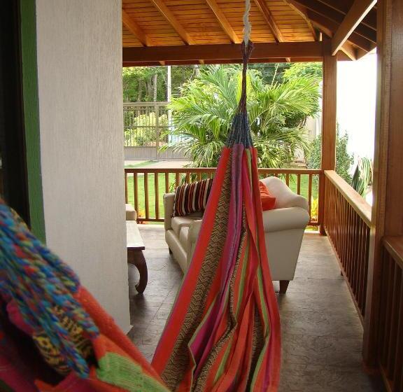 Family Room Pool View, Cozy Cottage Posada Turistica