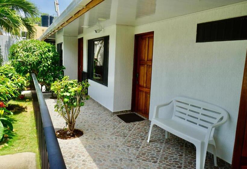 Family Room Pool View, Cozy Cottage Posada Turistica