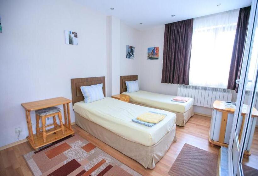 标准间带阳台, Guest House Amore