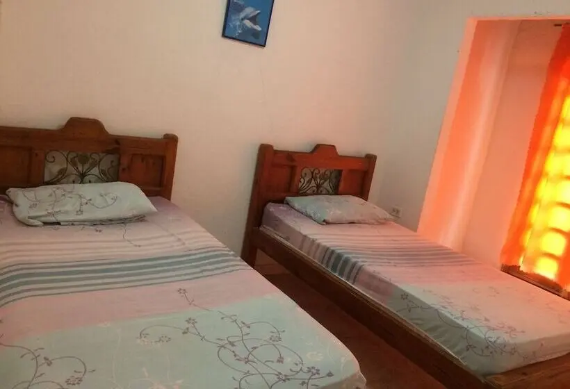 Standard Kolmen Hengen Huone, Hospedaje El Shaday