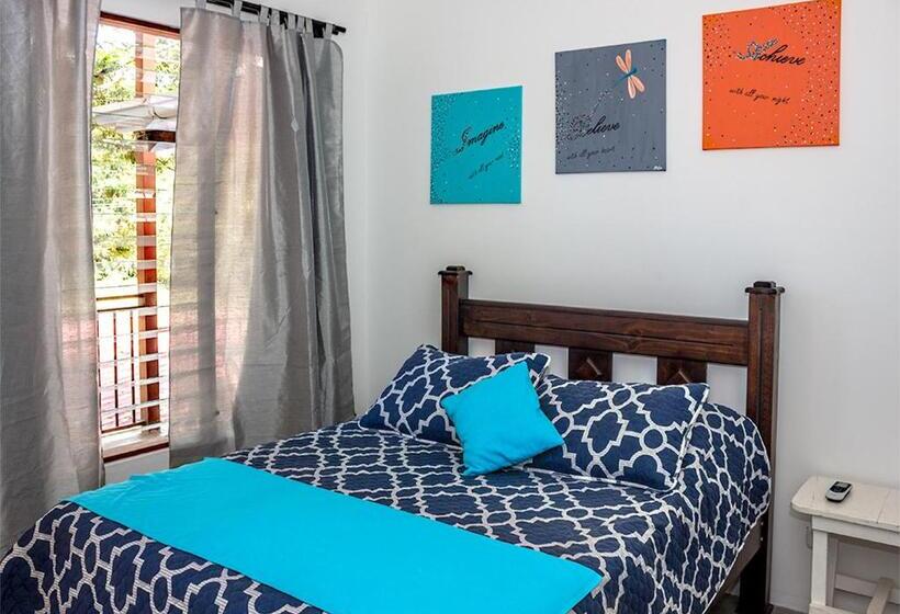 Komfort Zimmer, Hostel La Botella De Leche Tamarindo