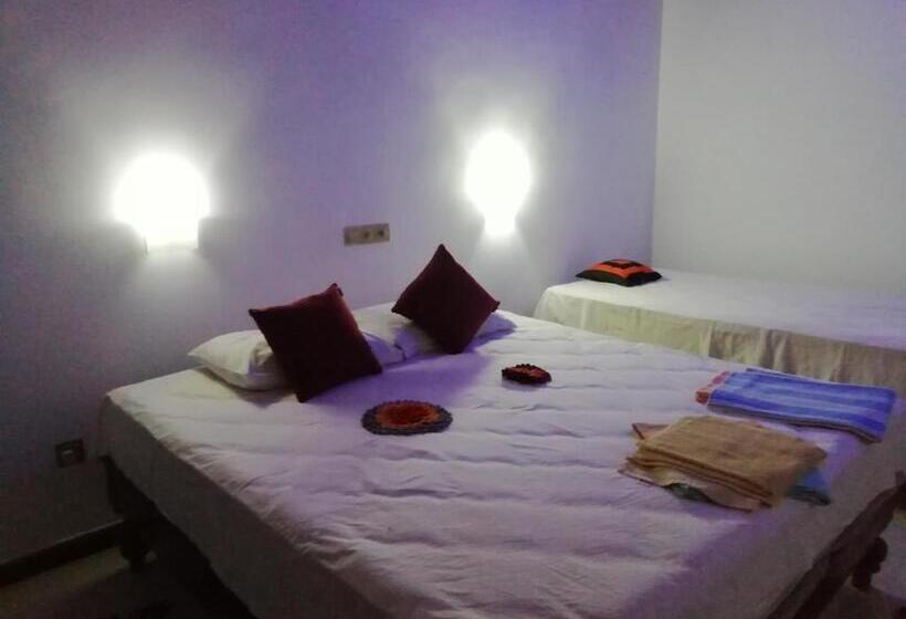 Трехместный Номер Deluxe, Lak Nilla Guest House