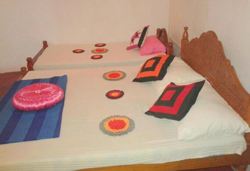 غرفة ديلوكس ثلاثية, Lak Nilla Guest House