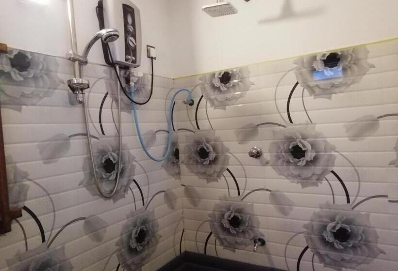 Трехместный Номер Deluxe, Lak Nilla Guest House