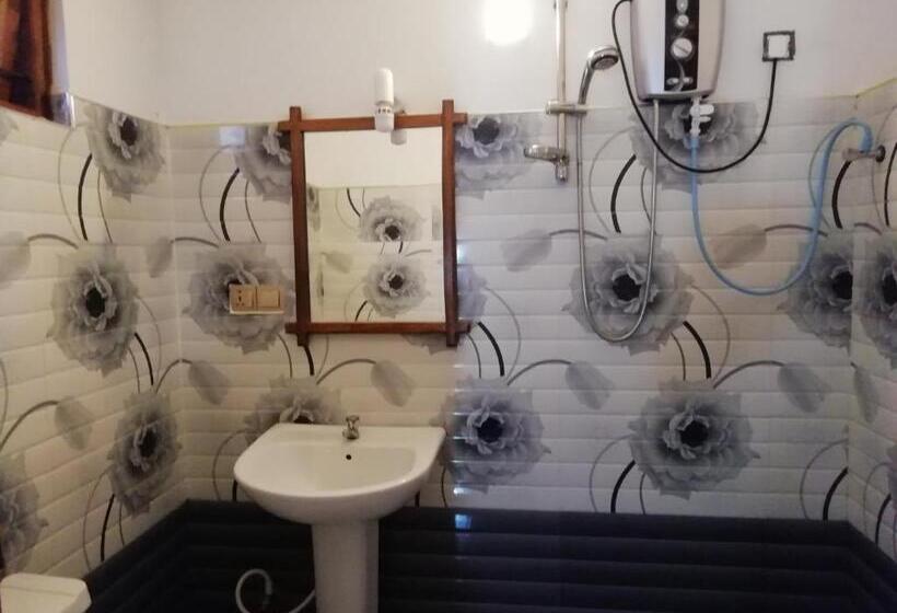 غرفة ديلوكس ثلاثية, Lak Nilla Guest House