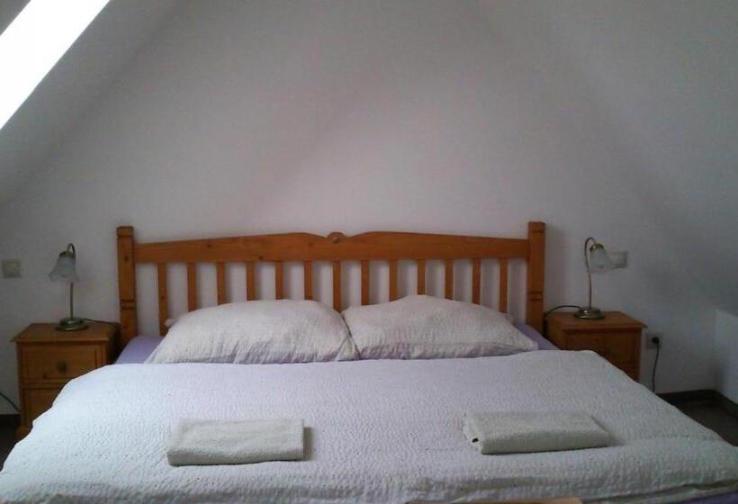 ドゥプレックスルーム, Penzion Manský Dvůr