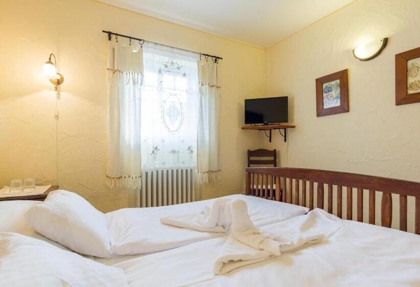 Номер Стандарт, Pension Brusenka