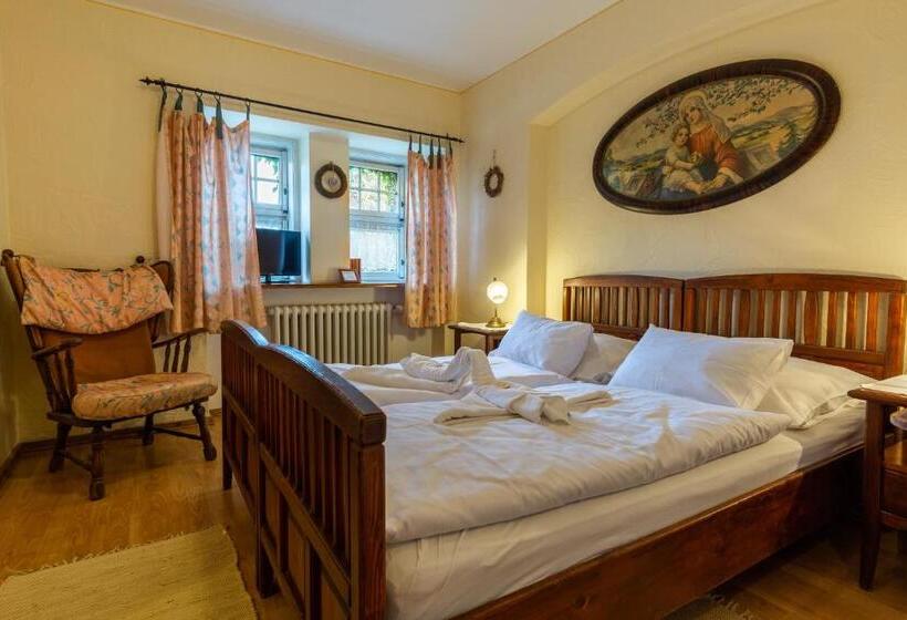 Номер Стандарт, Pension Brusenka