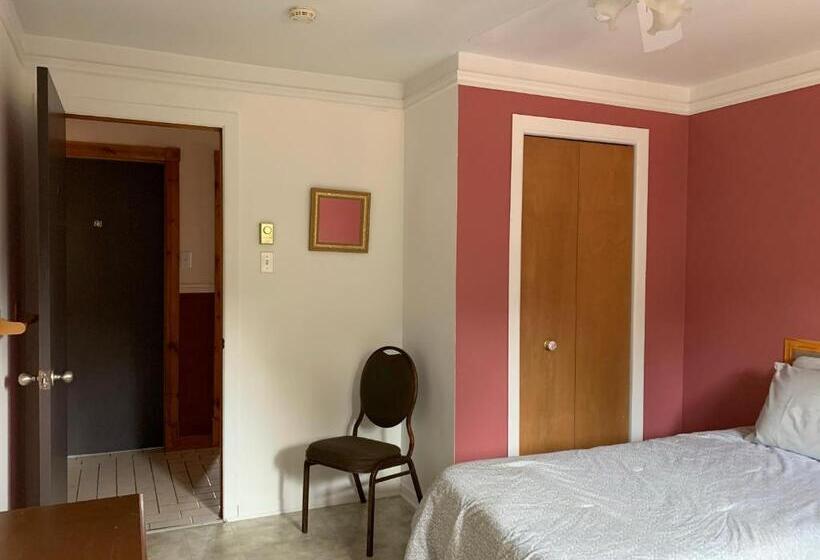 בקתת חדר, L'auberge Refuge Du Trappeur