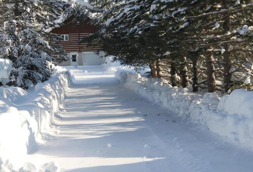 בקתת חדר, L'auberge Refuge Du Trappeur