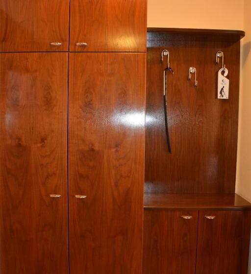 Comfort room with balcony, Maj Inn