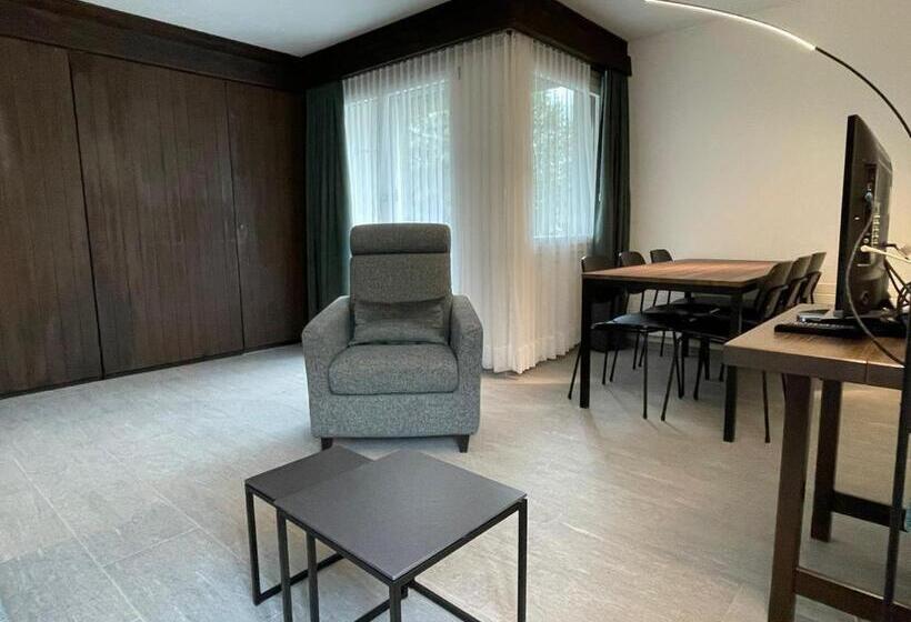 סטודיו סופריור, Ferienwohnungen Chesa Clois 24 Studios