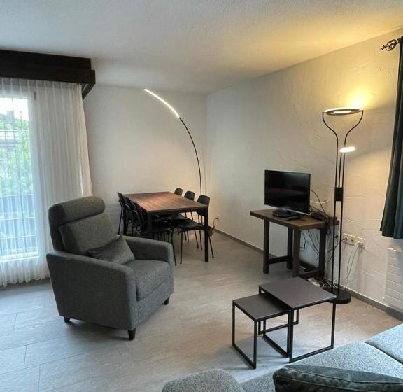 סטודיו סופריור, Ferienwohnungen Chesa Clois 24 Studios