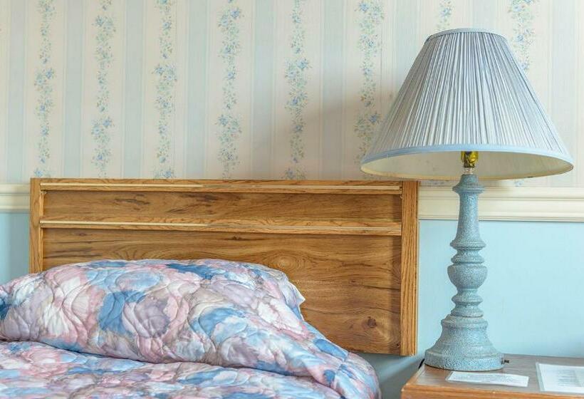 اتاق استاندارد, The Steveston Cafe &