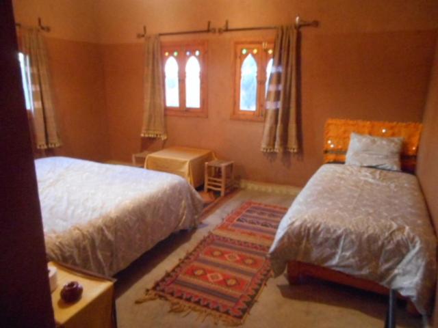 اتاق لوکس سه تخته, Carrefour Des Nomades