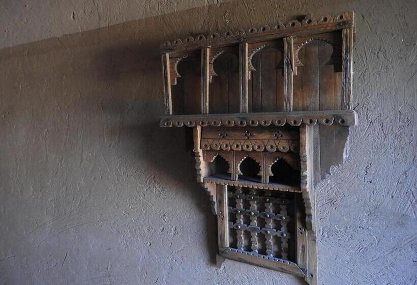 ویلای استاندارد با چشمانداز باغ, Carrefour Des Nomades