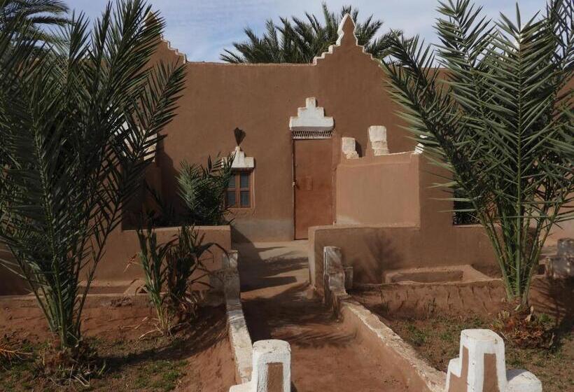 ویلای استاندارد با چشمانداز باغ, Carrefour Des Nomades