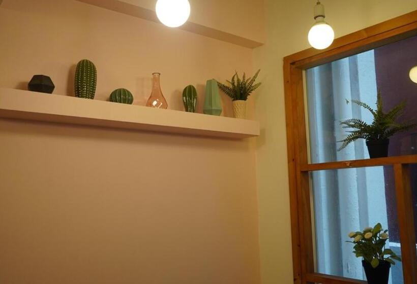 מיטה בחדר משותף, Hannahstay Women Only Guesthouse