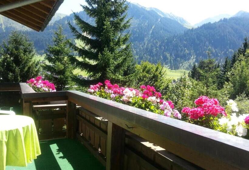 דירת חדר, Haus Widdersteinblick