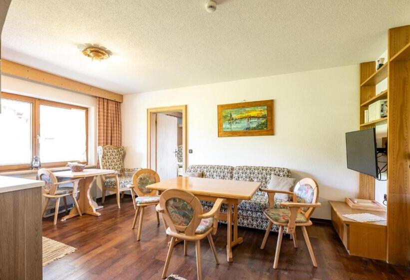 דירת שני חדרים, Haus Widdersteinblick