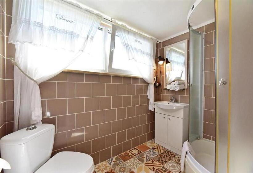 خانه 1 خوابه, Spicīte