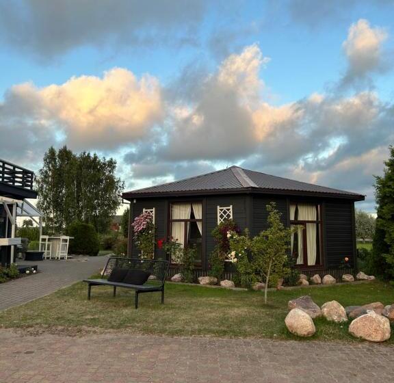 بانگلوی استاندارد 2 خوابه, Spicīte