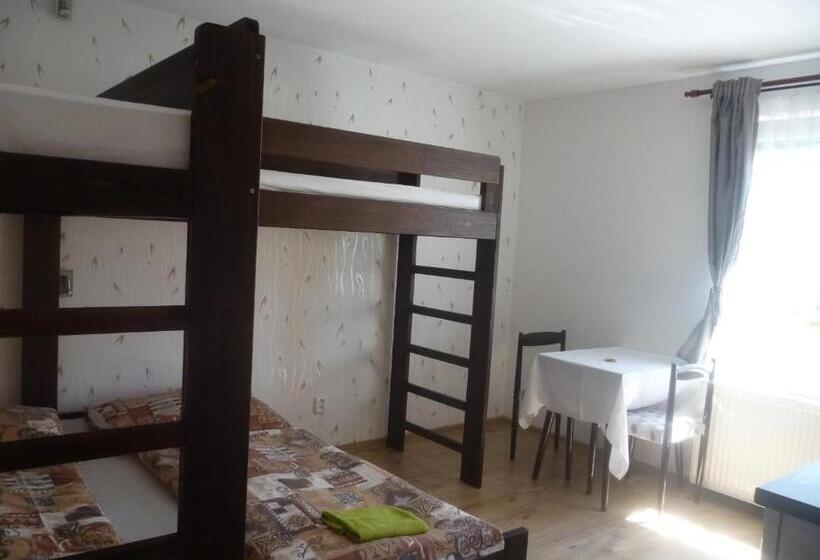 클래식 4인 룸, Pension Pugner