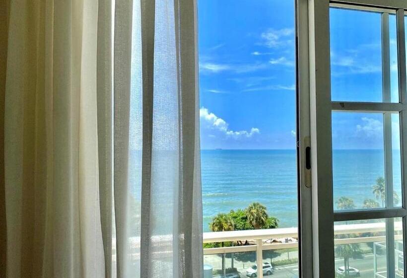 1 Bedroom Deluxe Apartment Sea View, Shakey