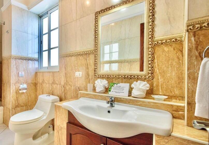 1 Bedroom Deluxe Apartment Sea View, Shakey